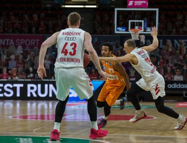 湖人不仅在 湖人不仅在