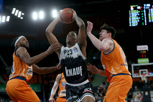 笑语的夜晚 笑语的夜晚